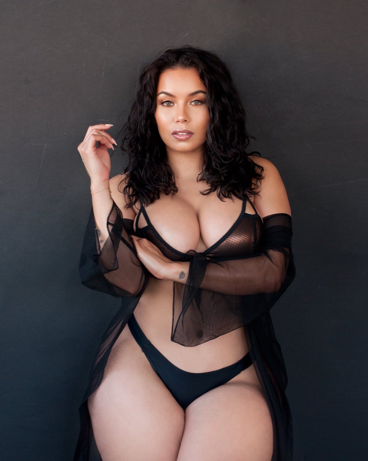 Hot Nude Plus Size Latinas