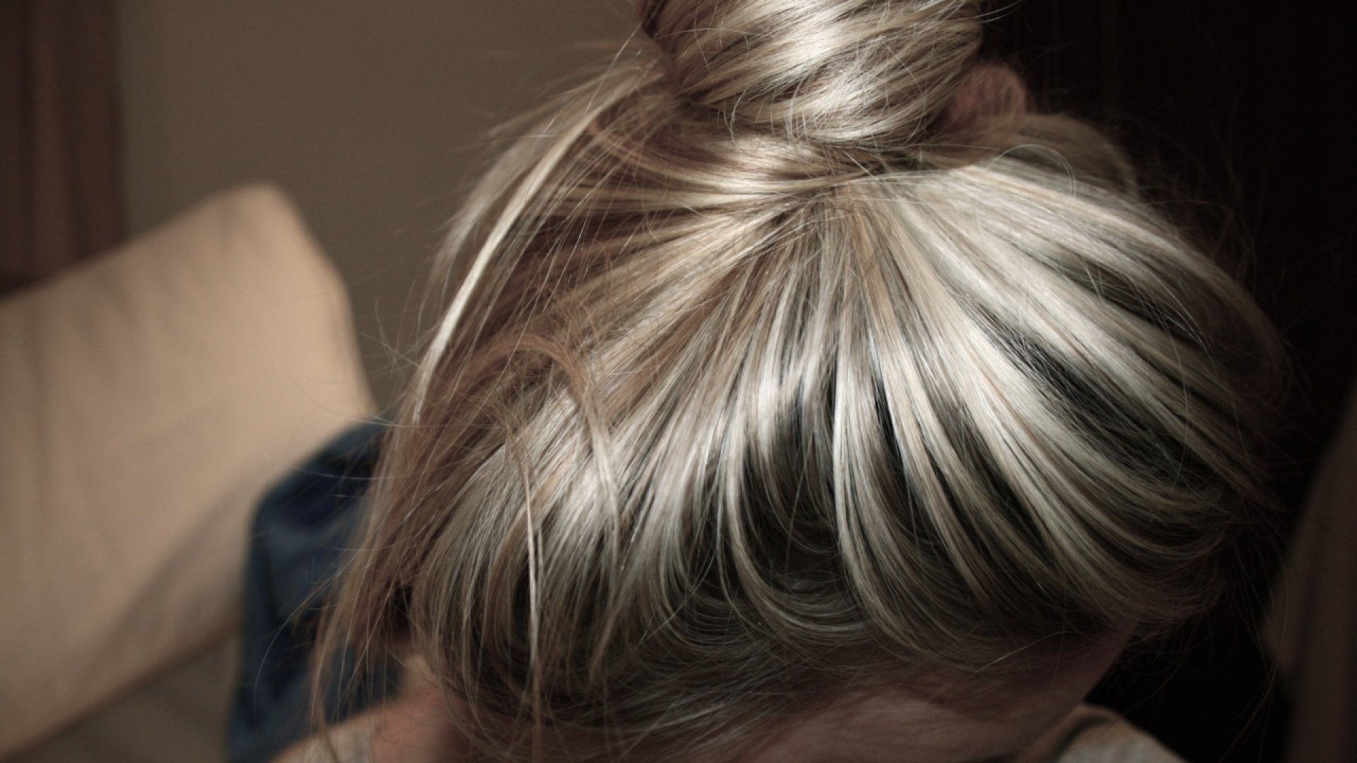 Девушка С Мелированными Волосами Фото