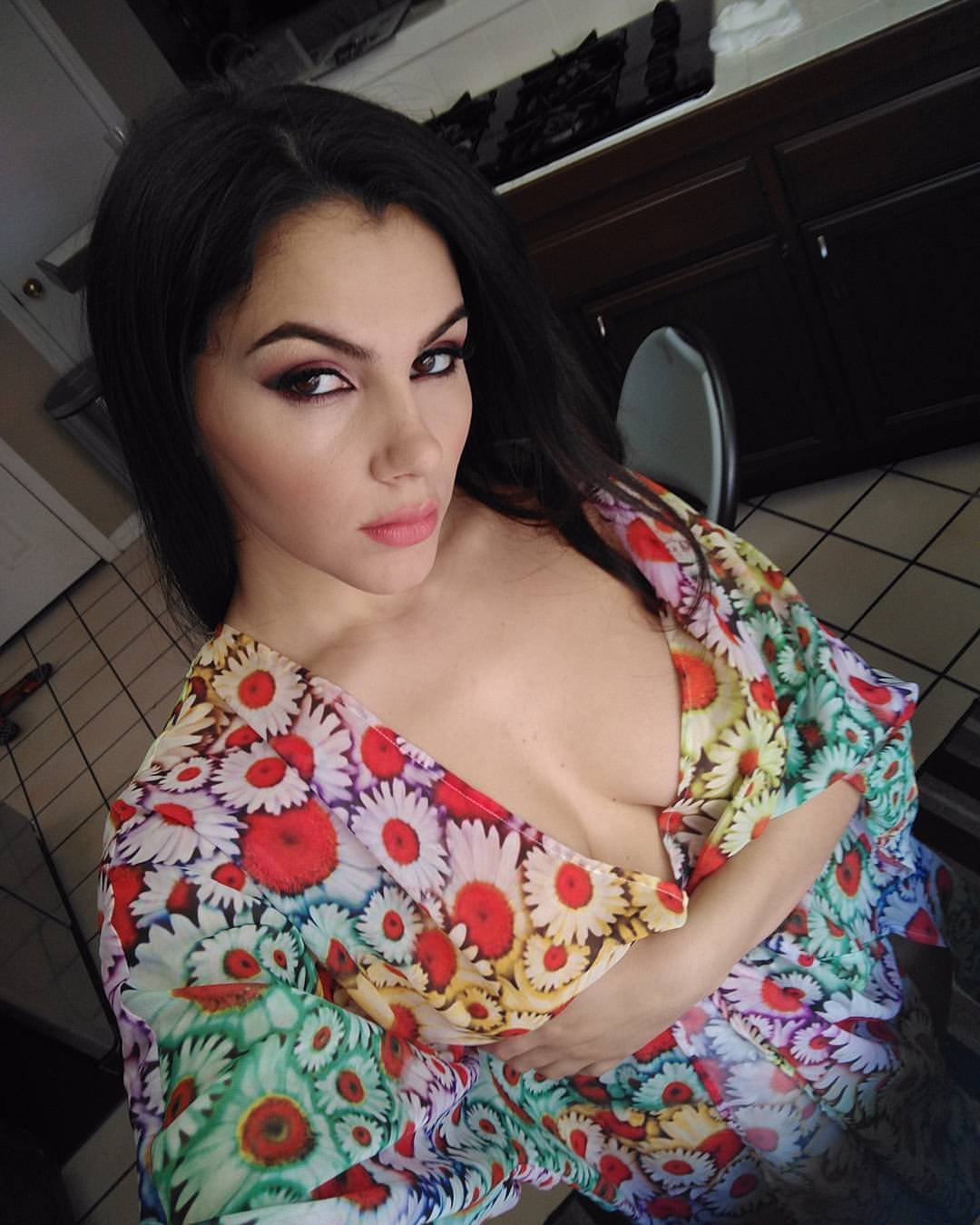 Valentina Nappi Selfies