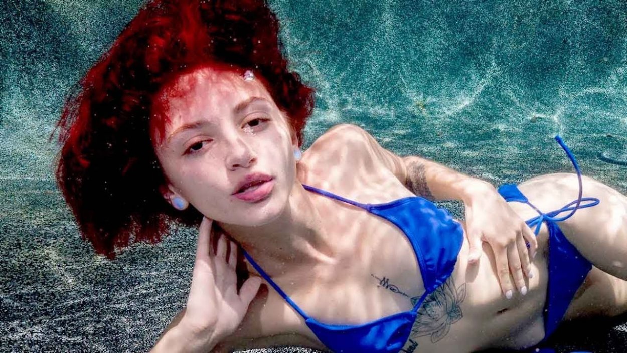 Лола Фаэ