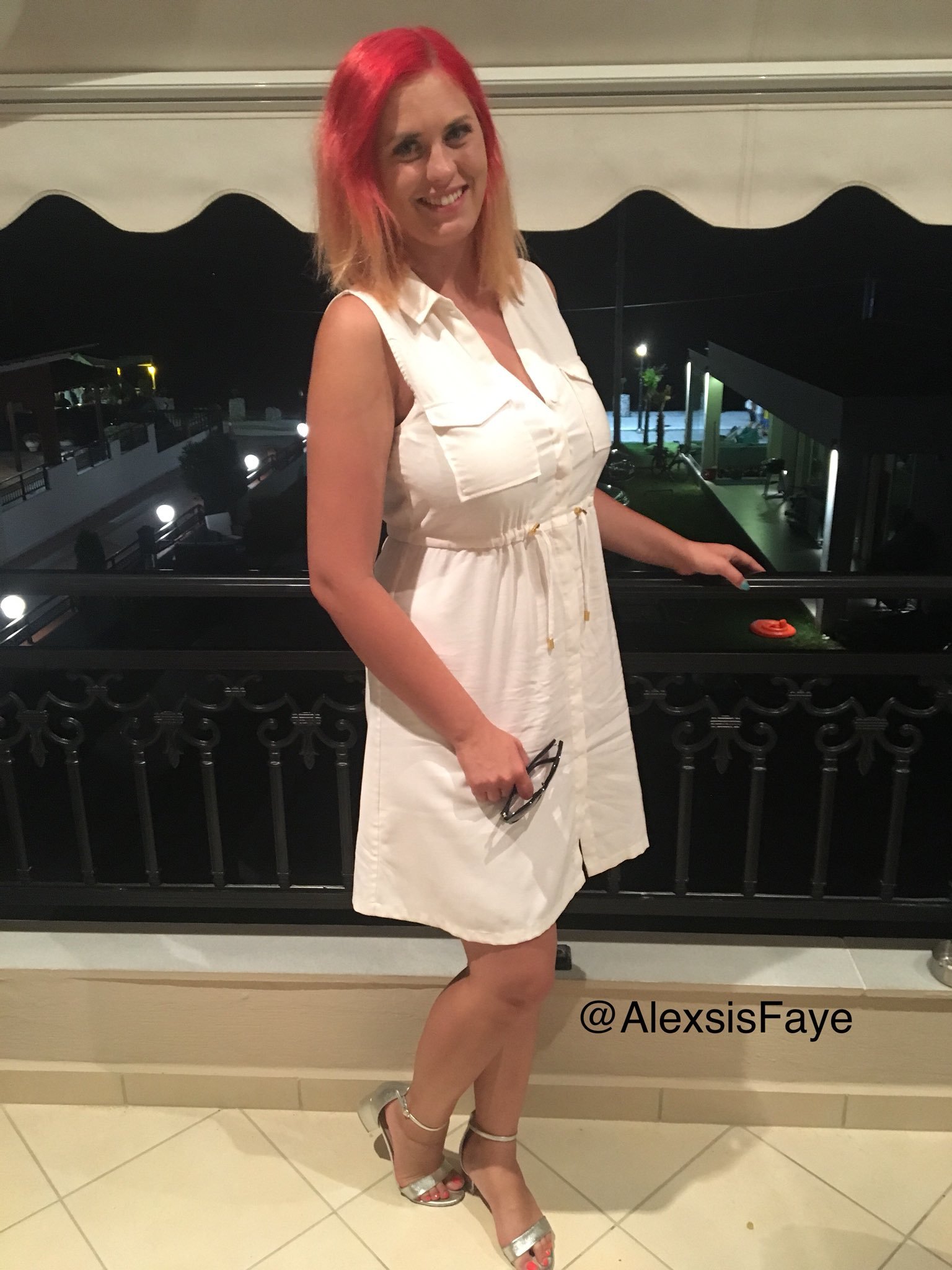 Faye alexisis Alexsis Faye