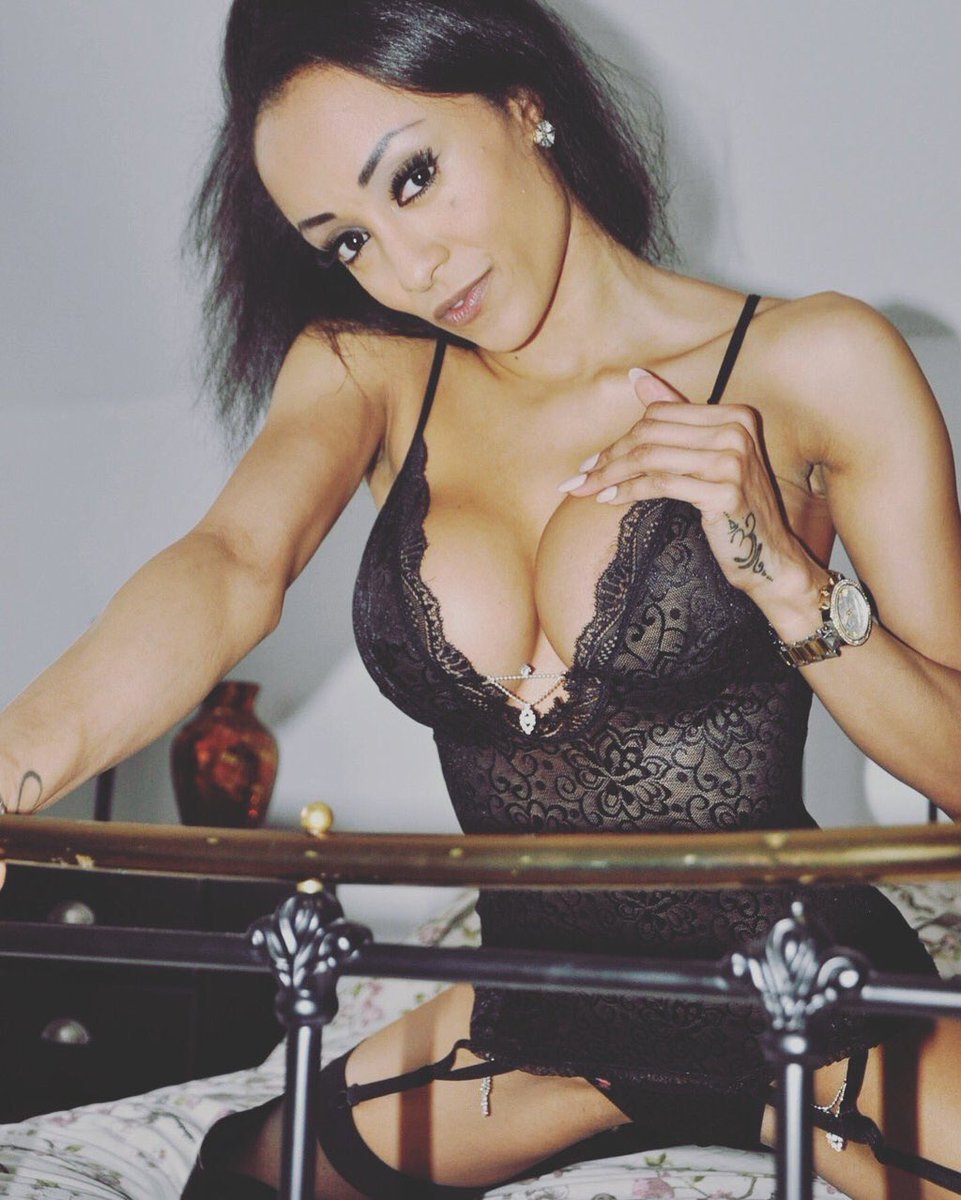 Alyssa Divine Инстаграмм