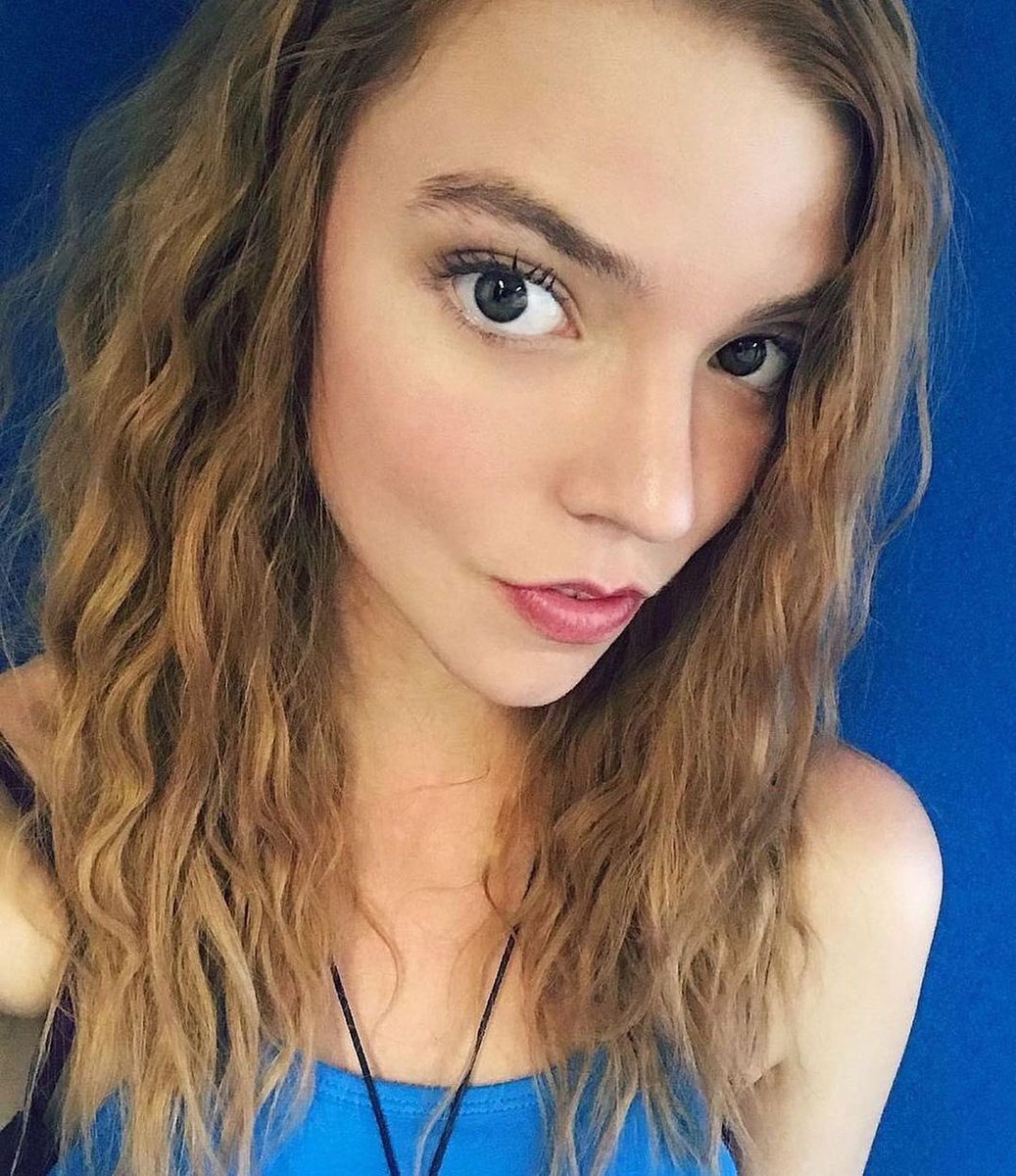 Анна Джой