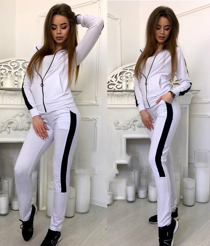 Спортивный костюм женский