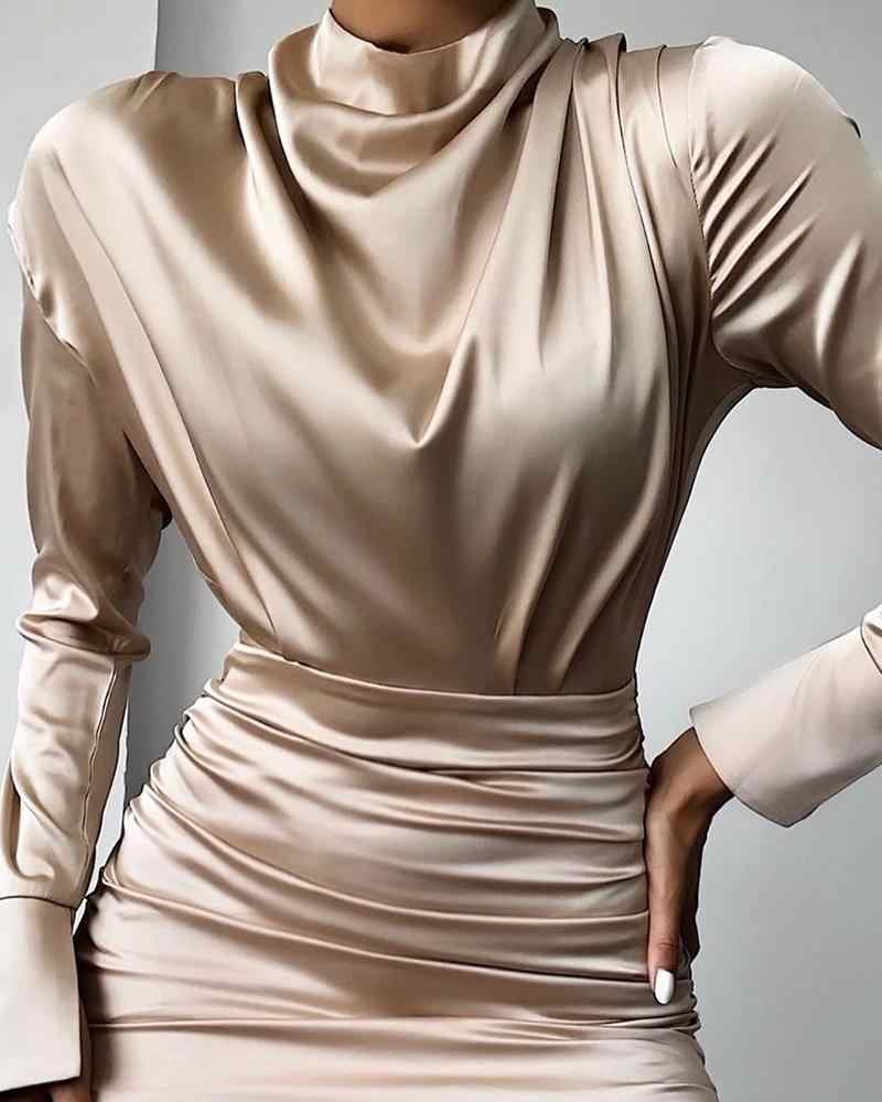 Атласные платья короткие