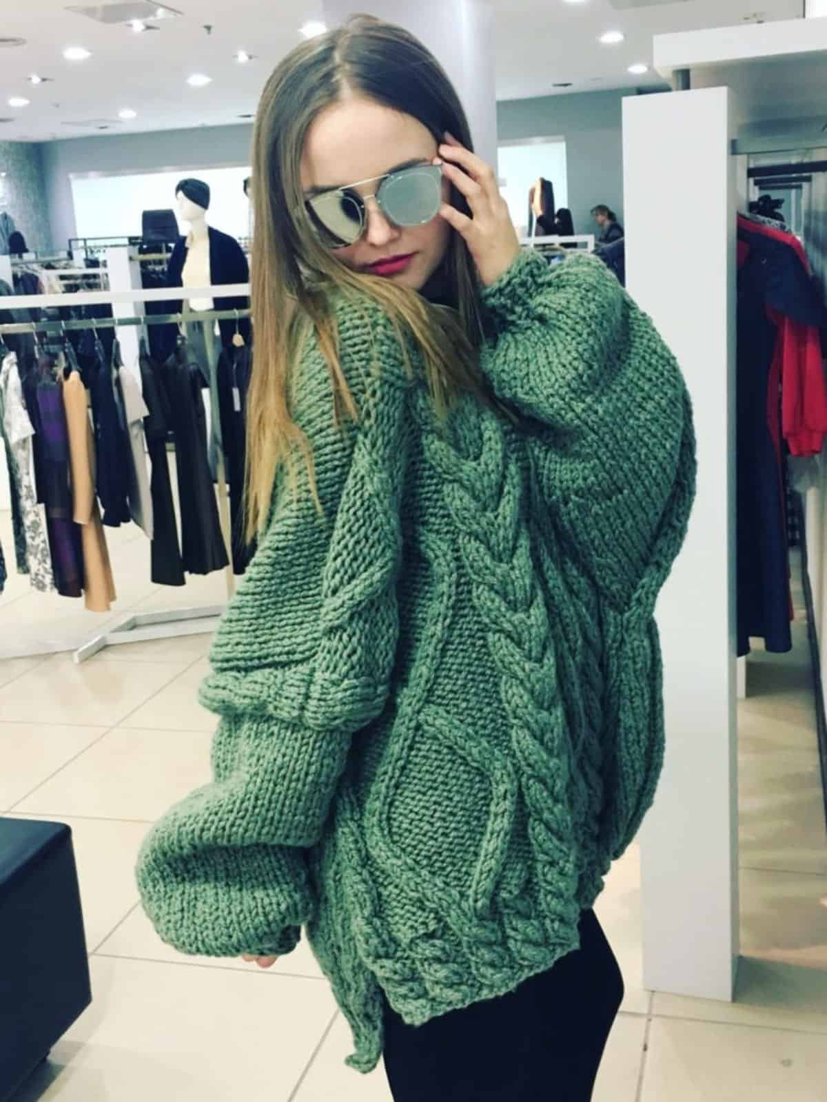 Стильные объемные свитера