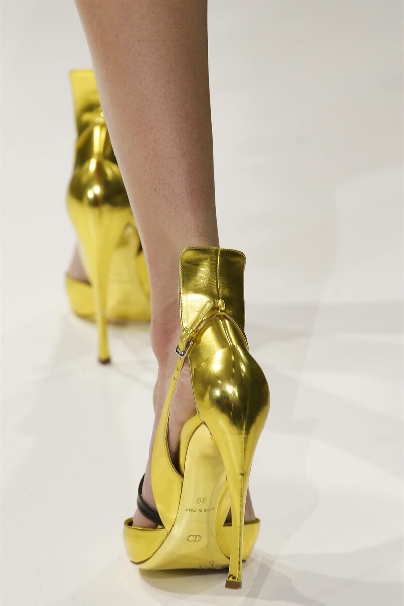 Giuseppe Zanotti обувь женская золото