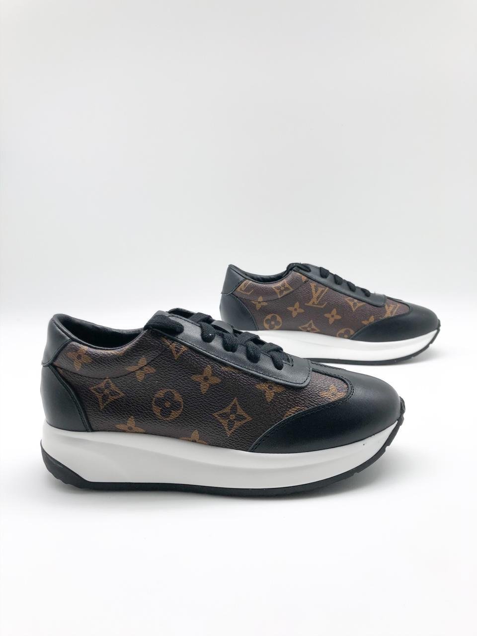 Кроссовки Louis Vuitton 2021