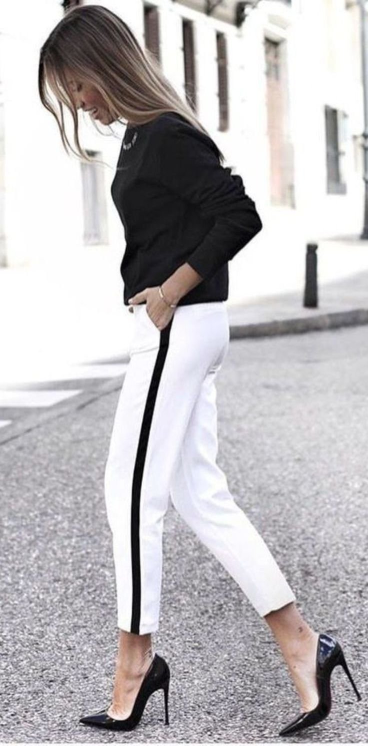 Черные брюки с белыми лампасами женские
