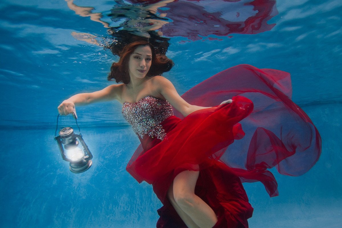 Платье в воде