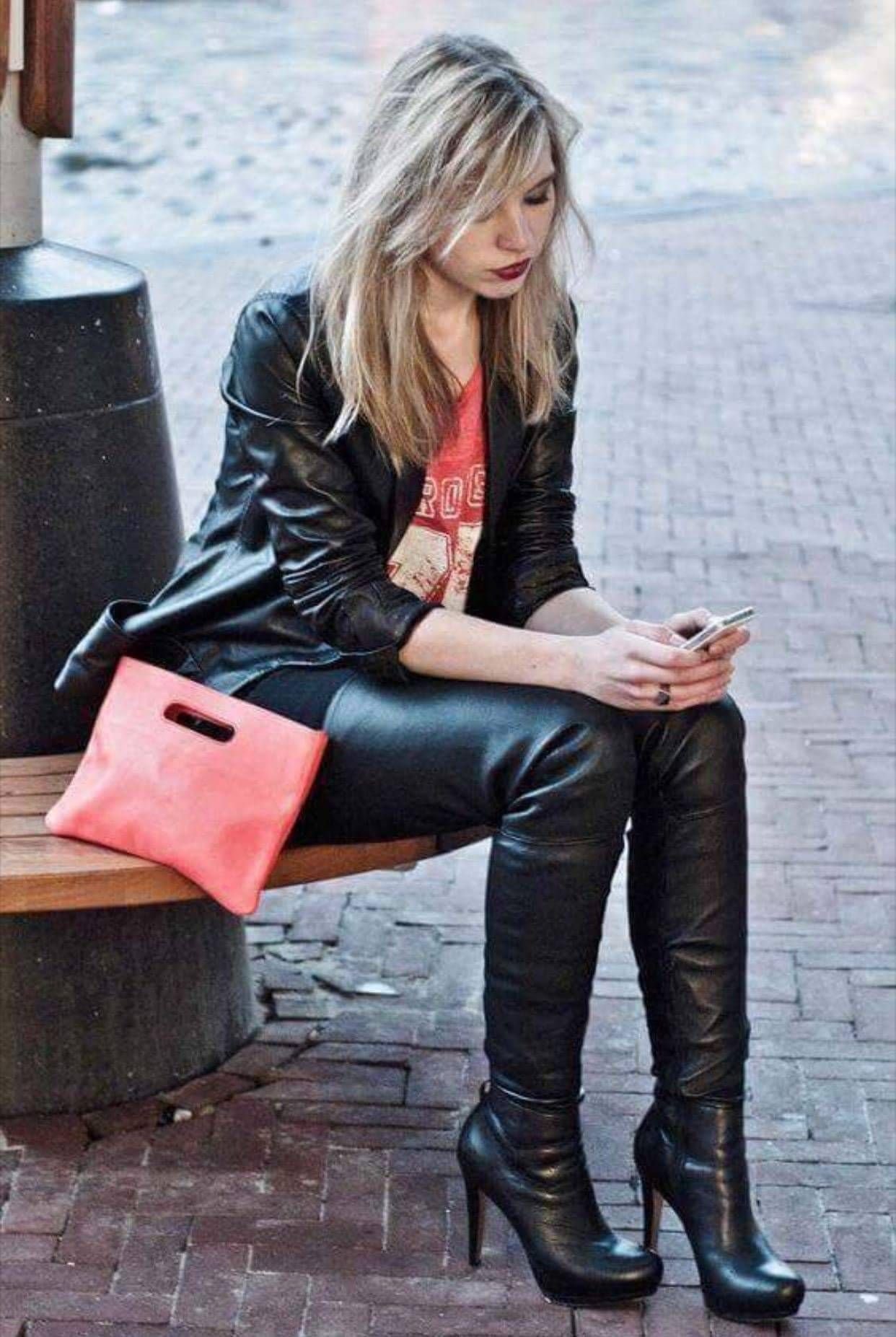 High boots. Thigh High Boots Leather Jacket. Девушка Boots. Красивая девушка в сапогах стильно. Девушка in Boots.