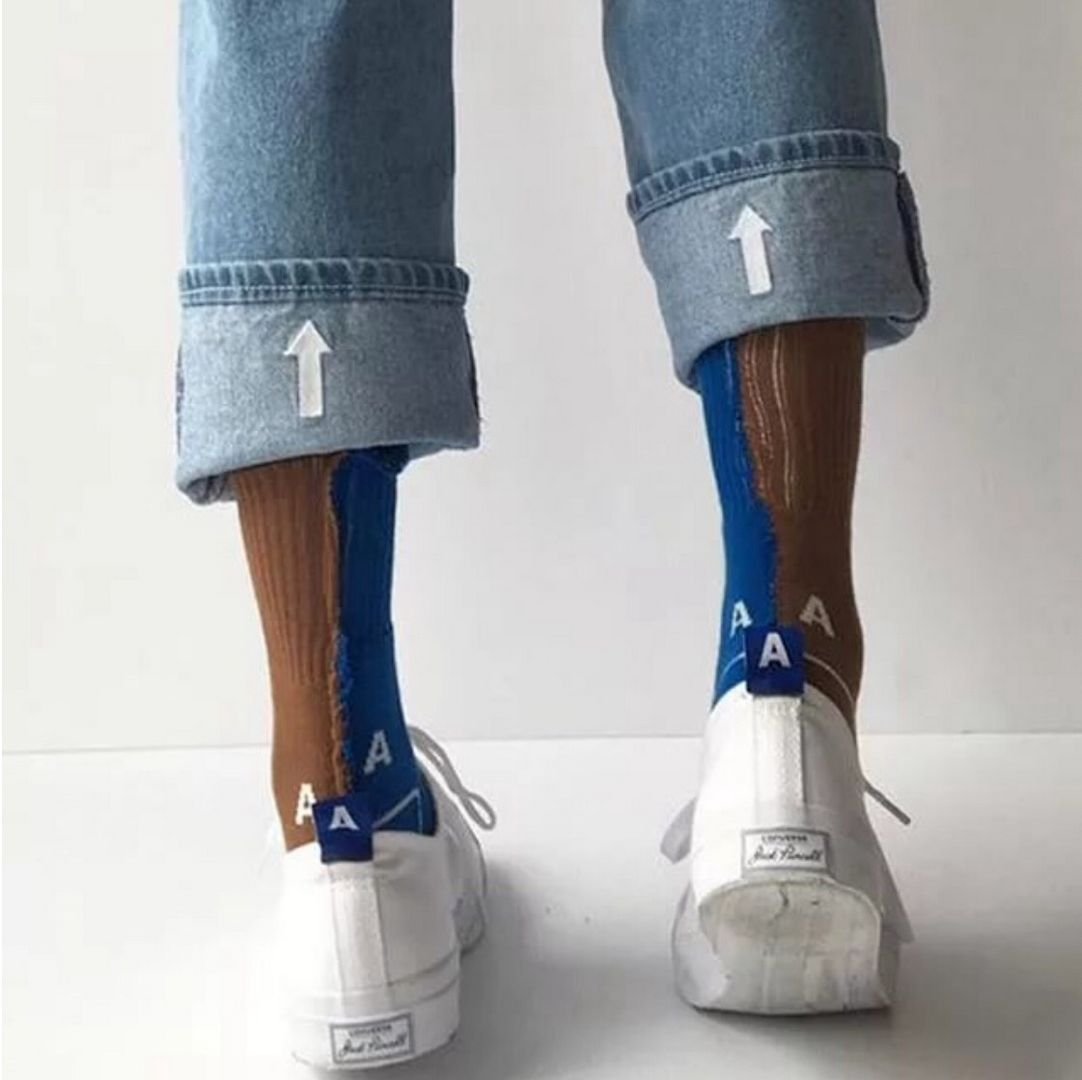 носки с короткими джинсами фото