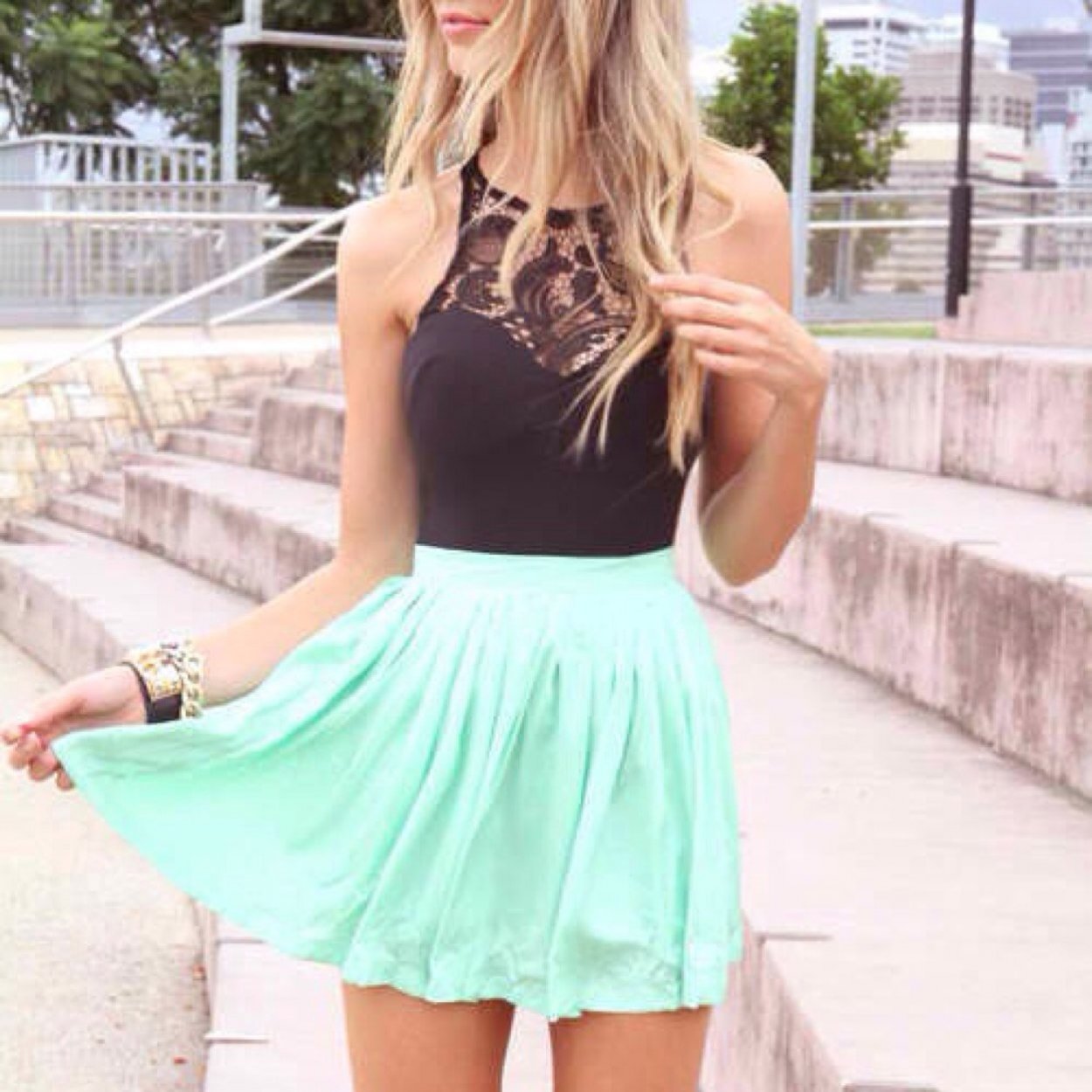 Зеленая юбка для девочки