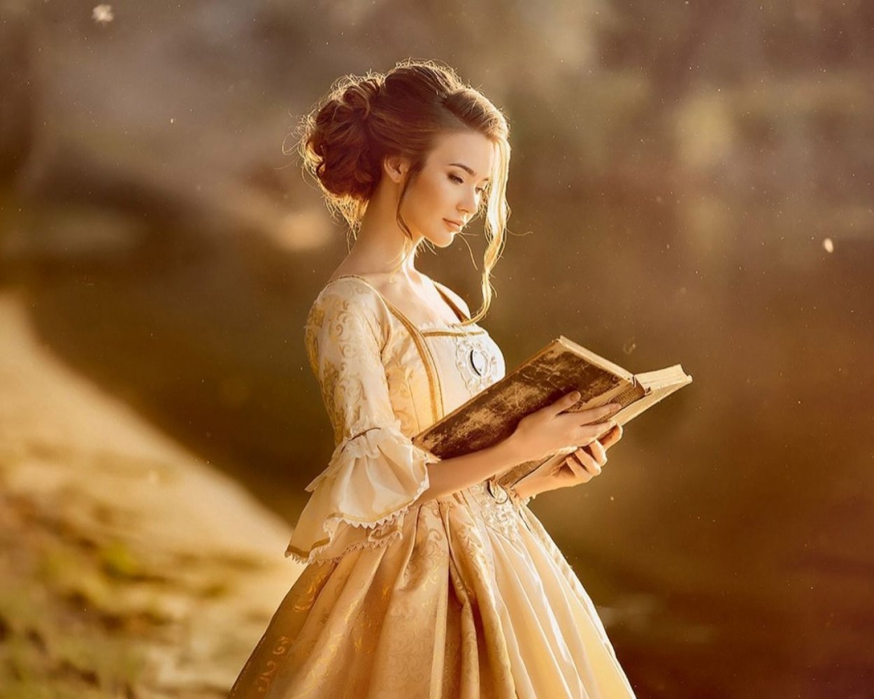 Совушка с книгой