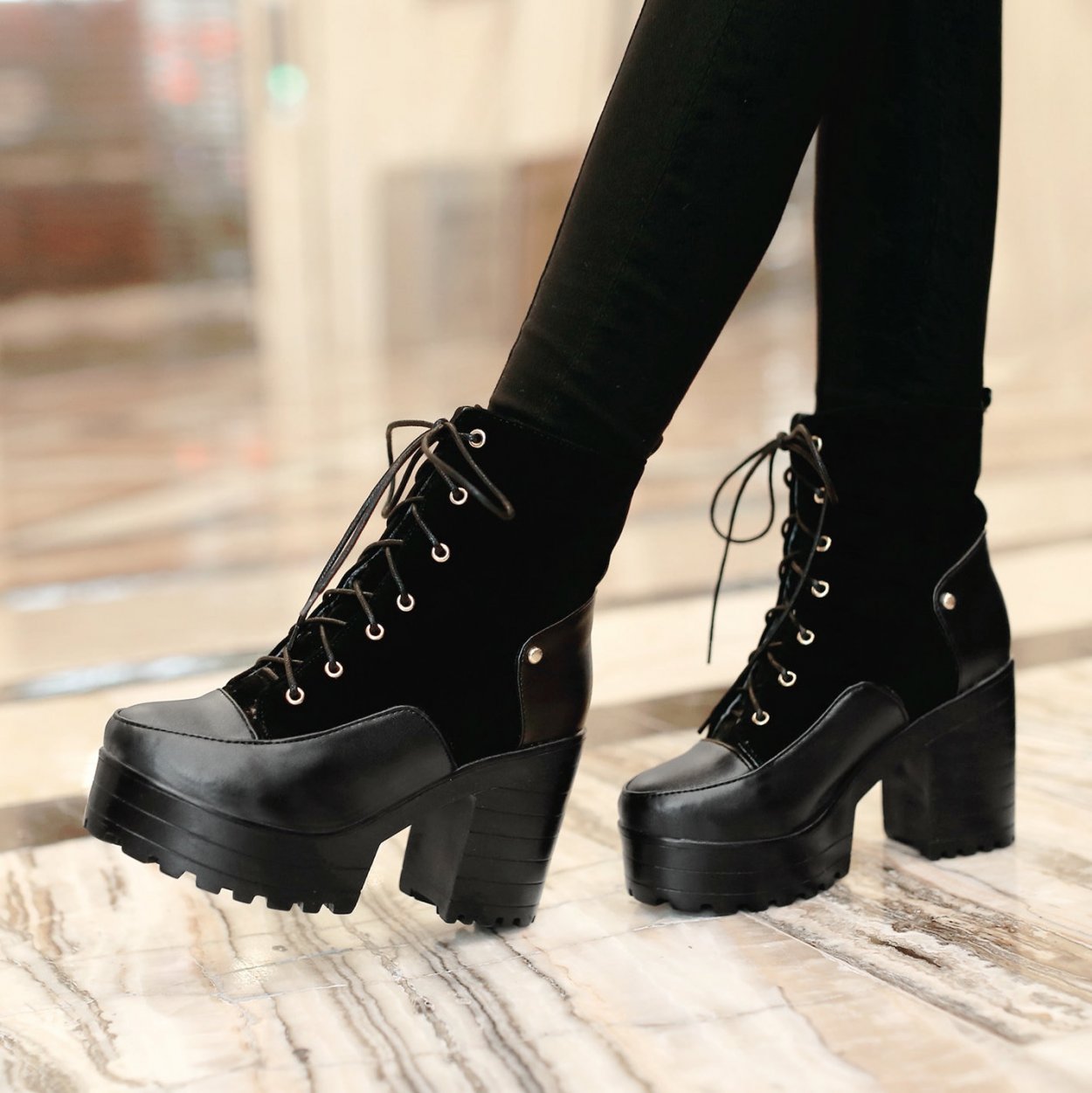 Ботинки Dr Martens женские черные