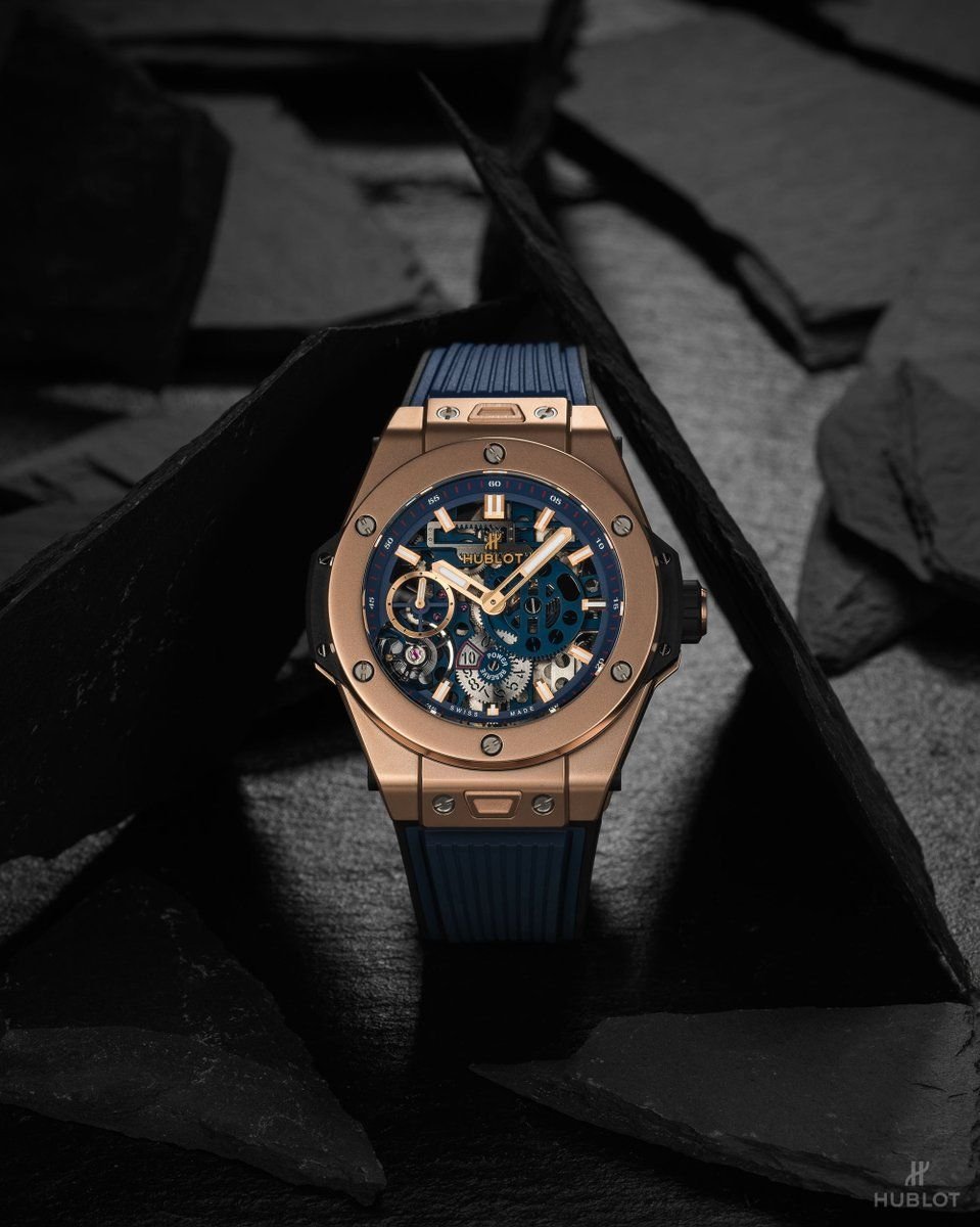 Убло часа. Часы Hublot Geneve big Bang King. Hublot King Gold. Hublot watch Gold. Hublot 093/500.