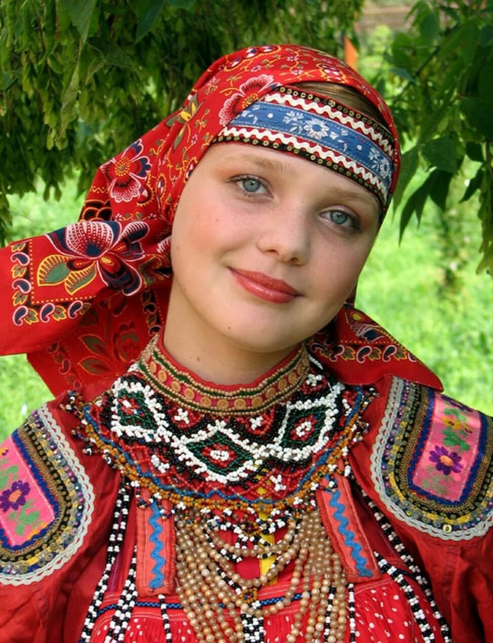 Бижутерия модель