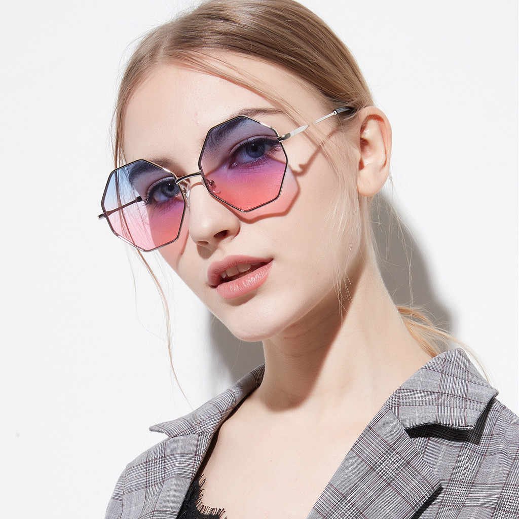Кара Делевинь Glasses