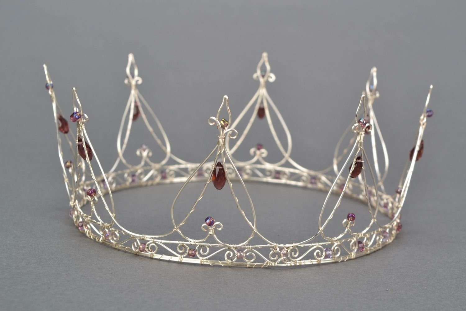 Корона для принцессы своими руками (простые и интересные способы)