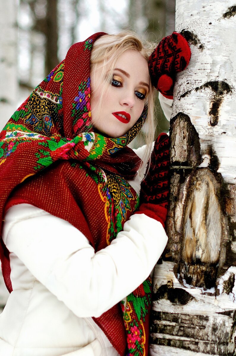 Русский народный костюм с платком