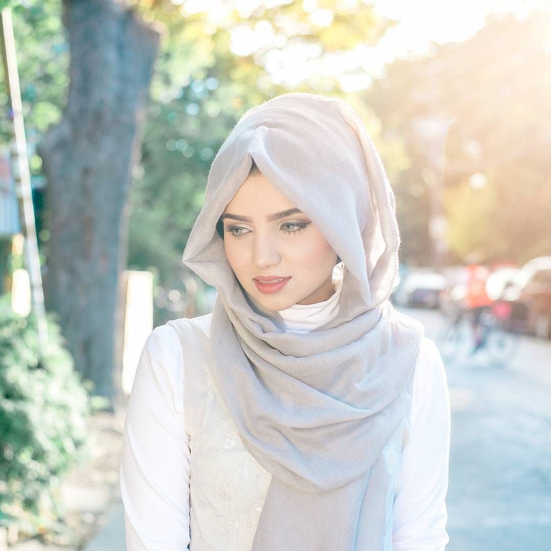 Мусульманка с платком
