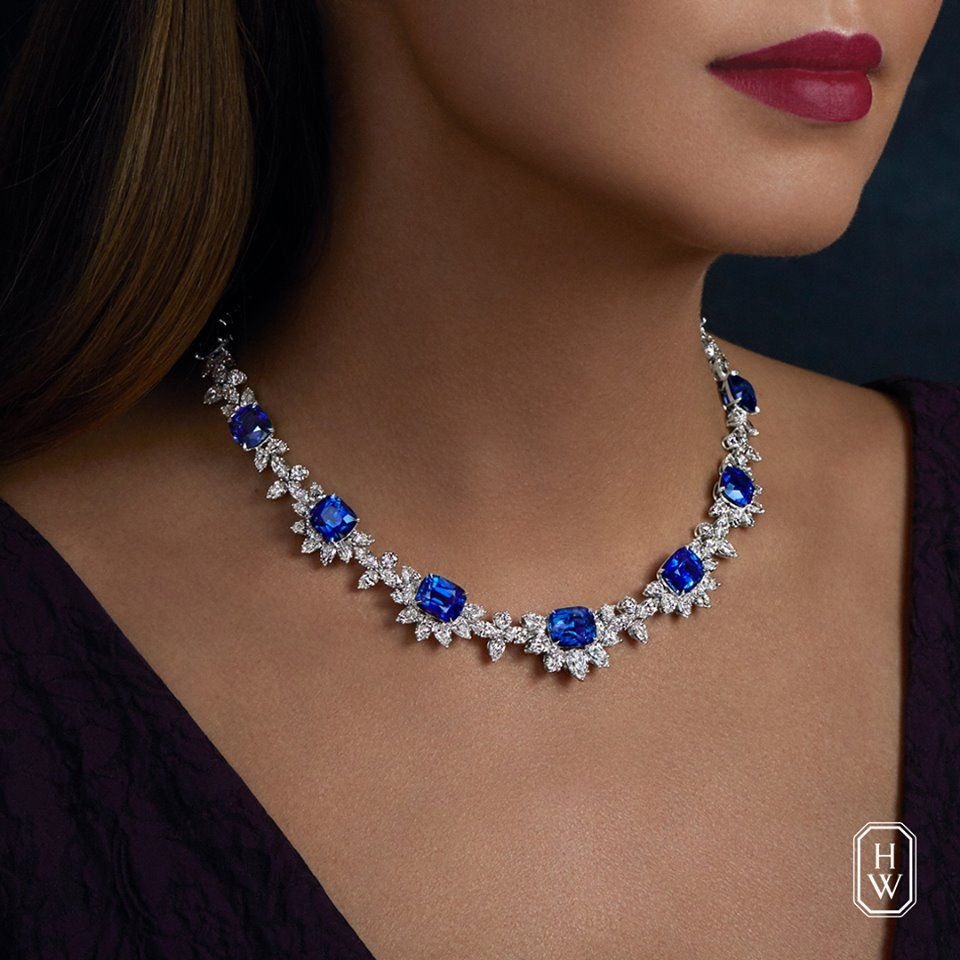 Harry Winston колье с сапфирами