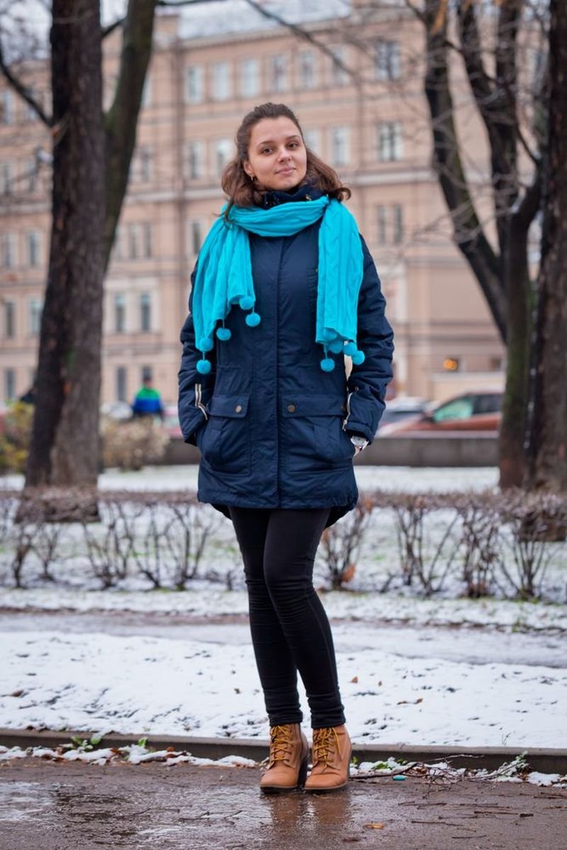 Шапка под синюю куртку