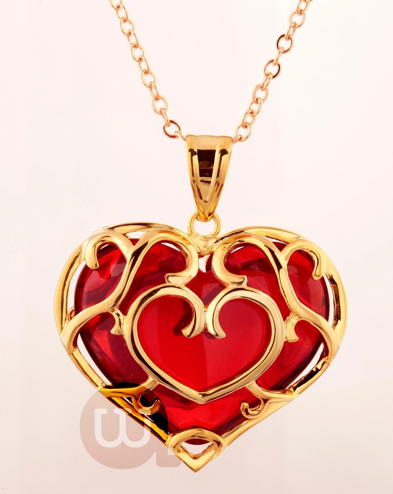 Сердечко из золота. Кулон сердце. Подвеска в виде сердца. Кулон сердечко. Золотой кулон сердце.