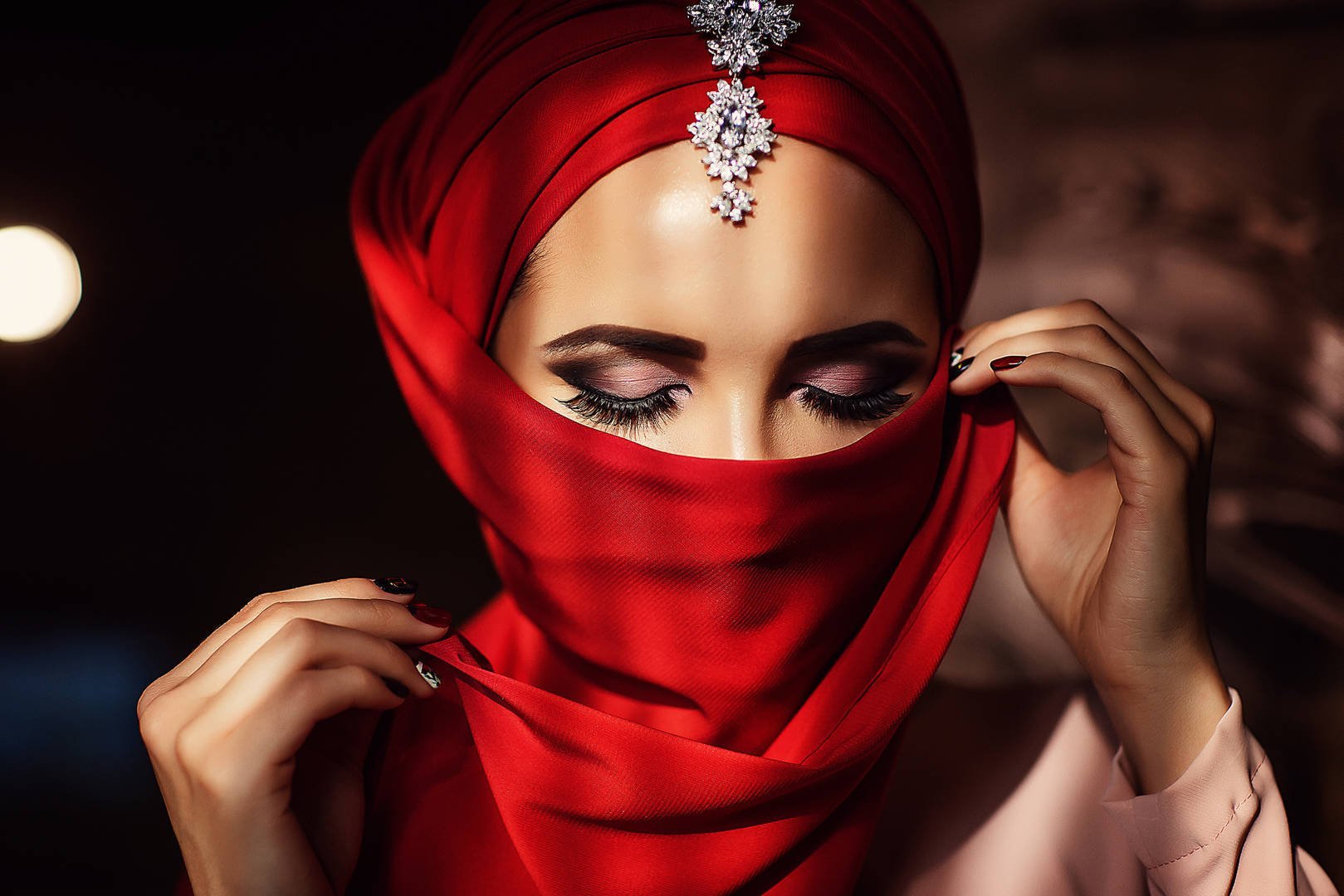 Арабские девушки в платках