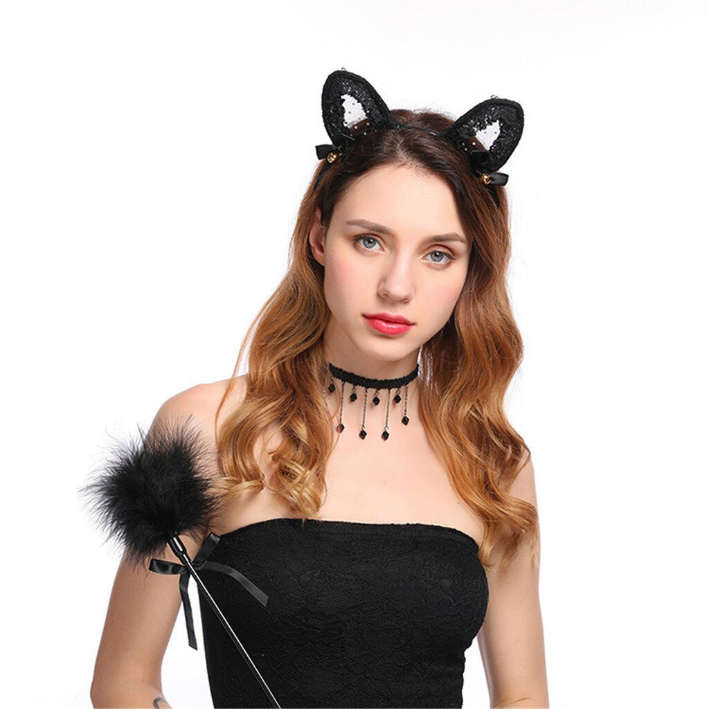 Кружевные ушки кошки