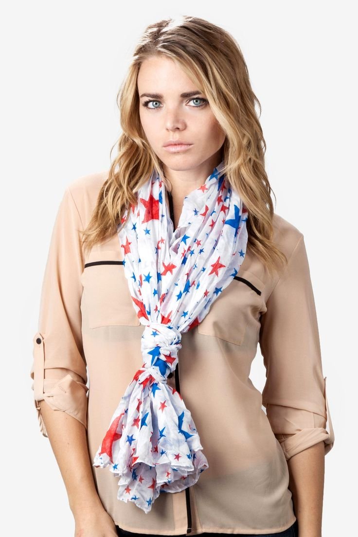 Блузка с шарфом
