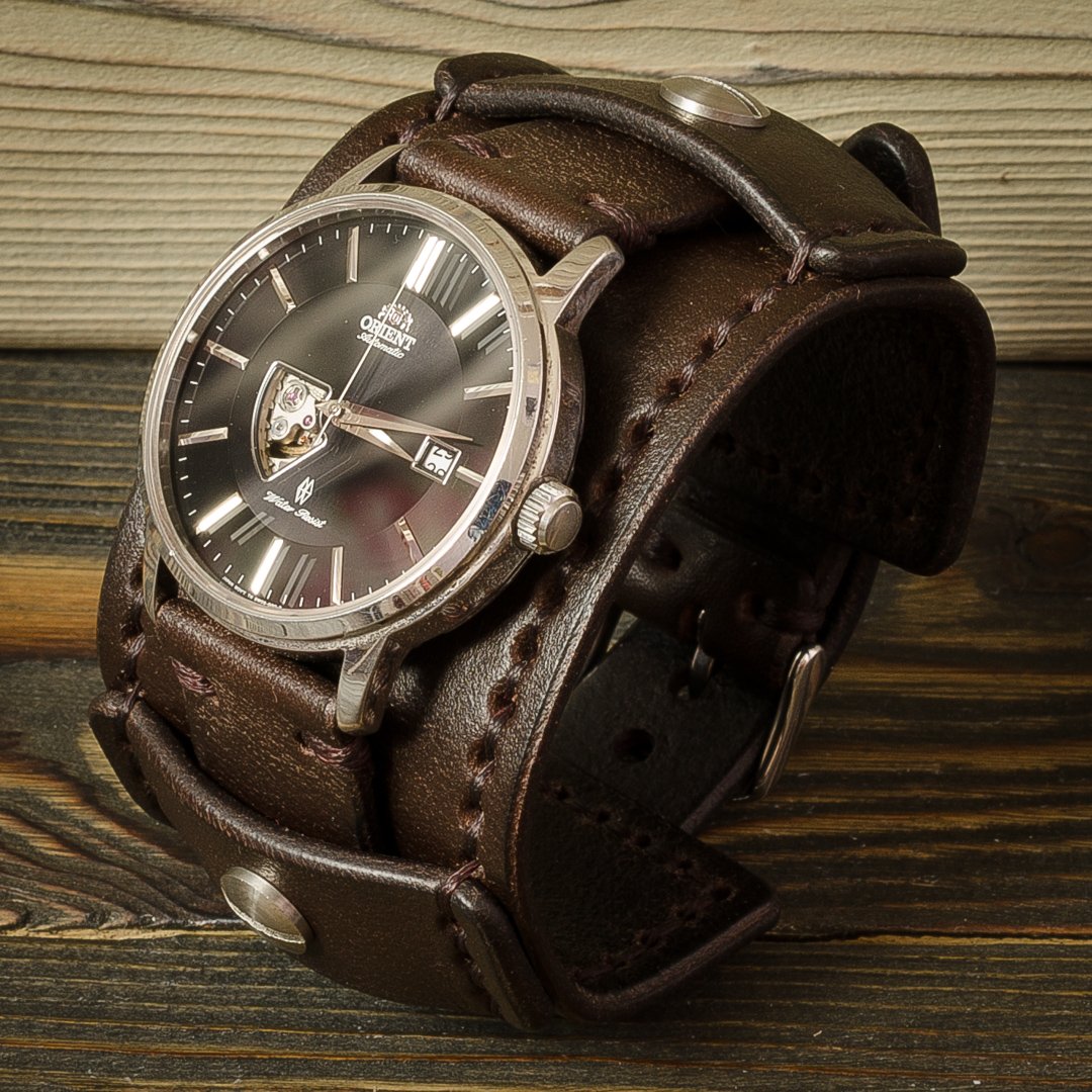 Orient с кожаным ремешком