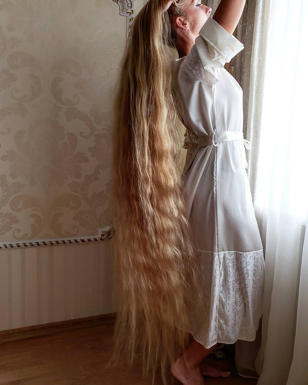 Алена Кравченко коса Рапунцель