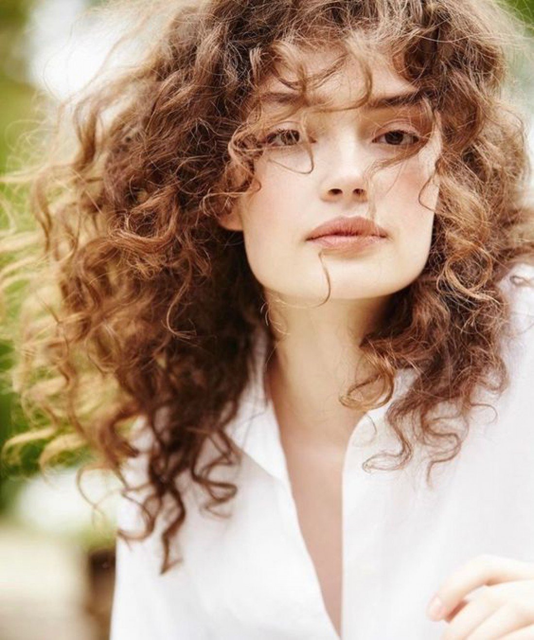 Камилла Кабельо с кудрями