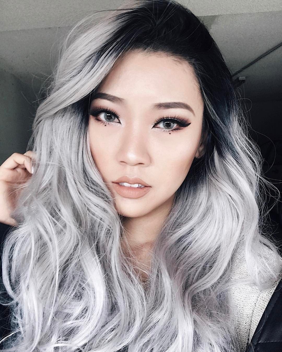 Gray hair (серебристые оттенки волос)