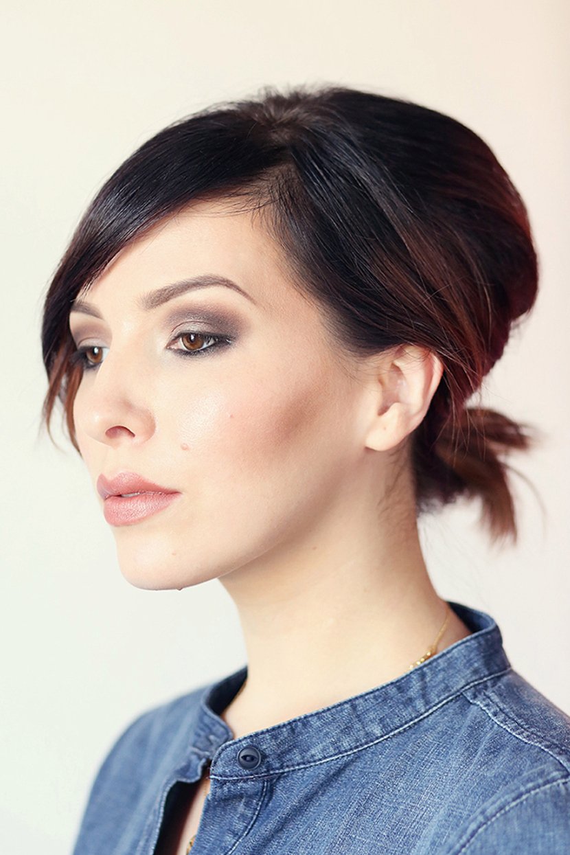 Side ponytail причёска