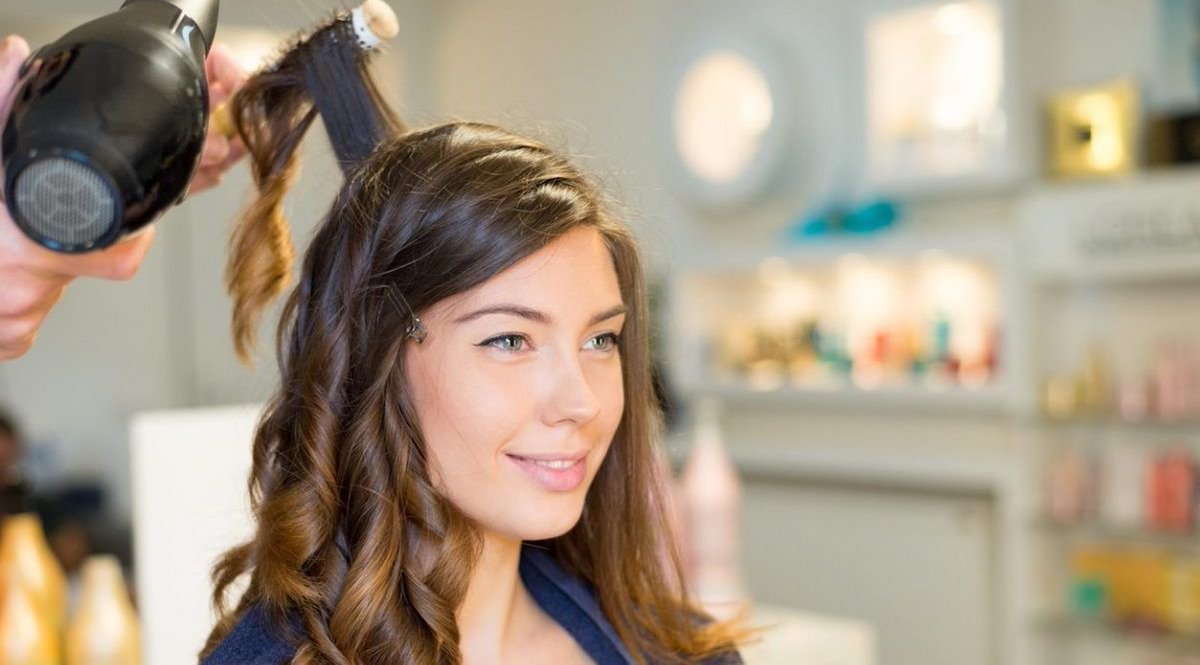Фен-щетка Remington Keratin protect as8810