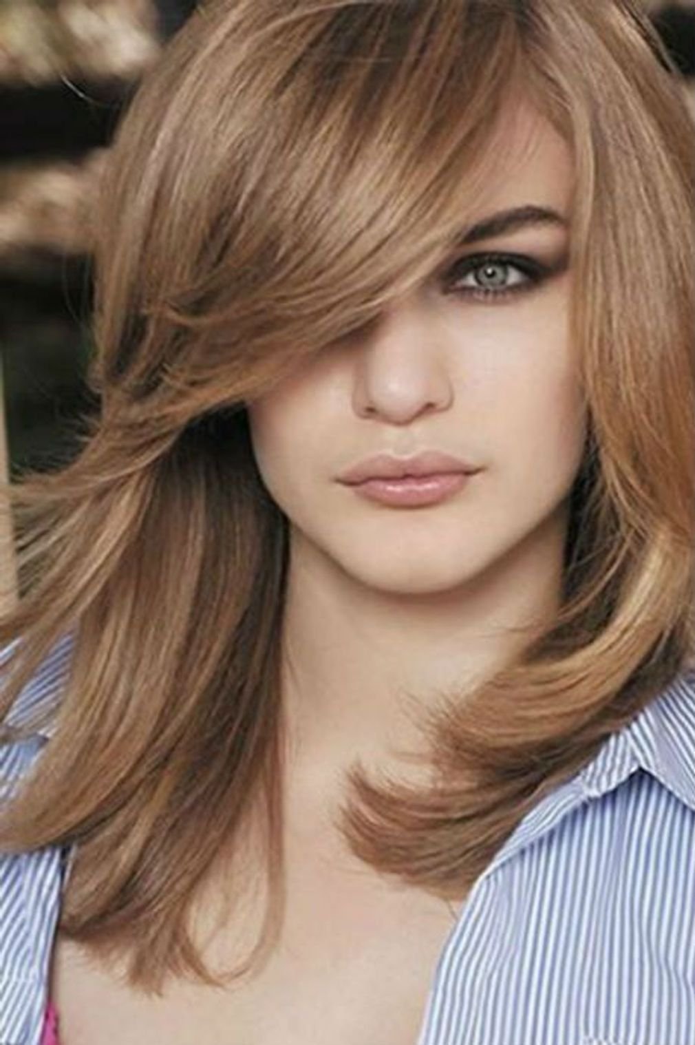 Medium layered Haircut