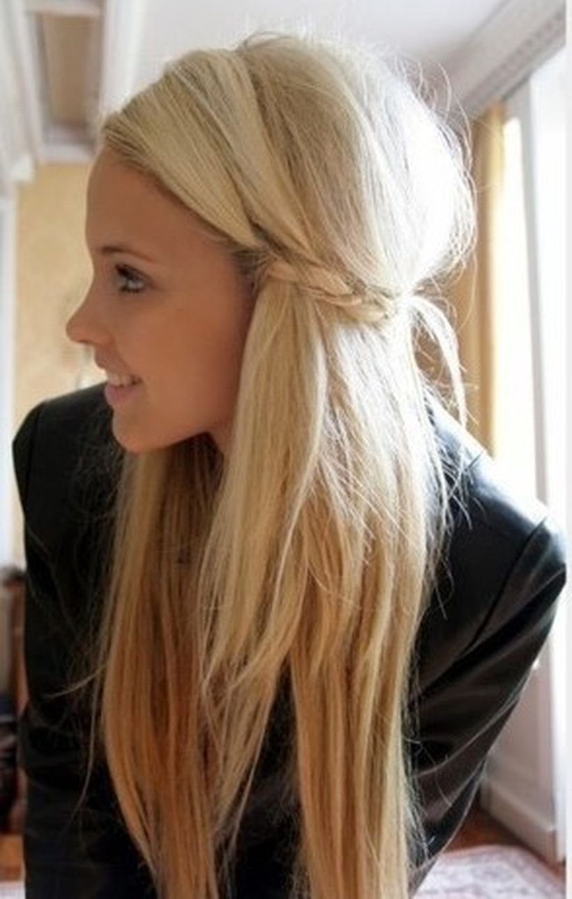 Blonde teen com. Emilie VOE Nereng. Блондинка волосы. Красивые блондинки. Длинные волосы блонд.