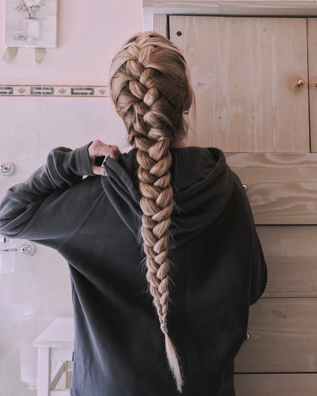 Колосок прическа