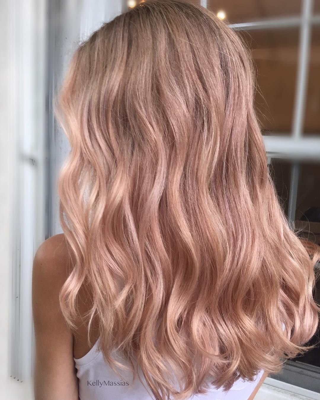 Розовато бежевый цвет волос фото