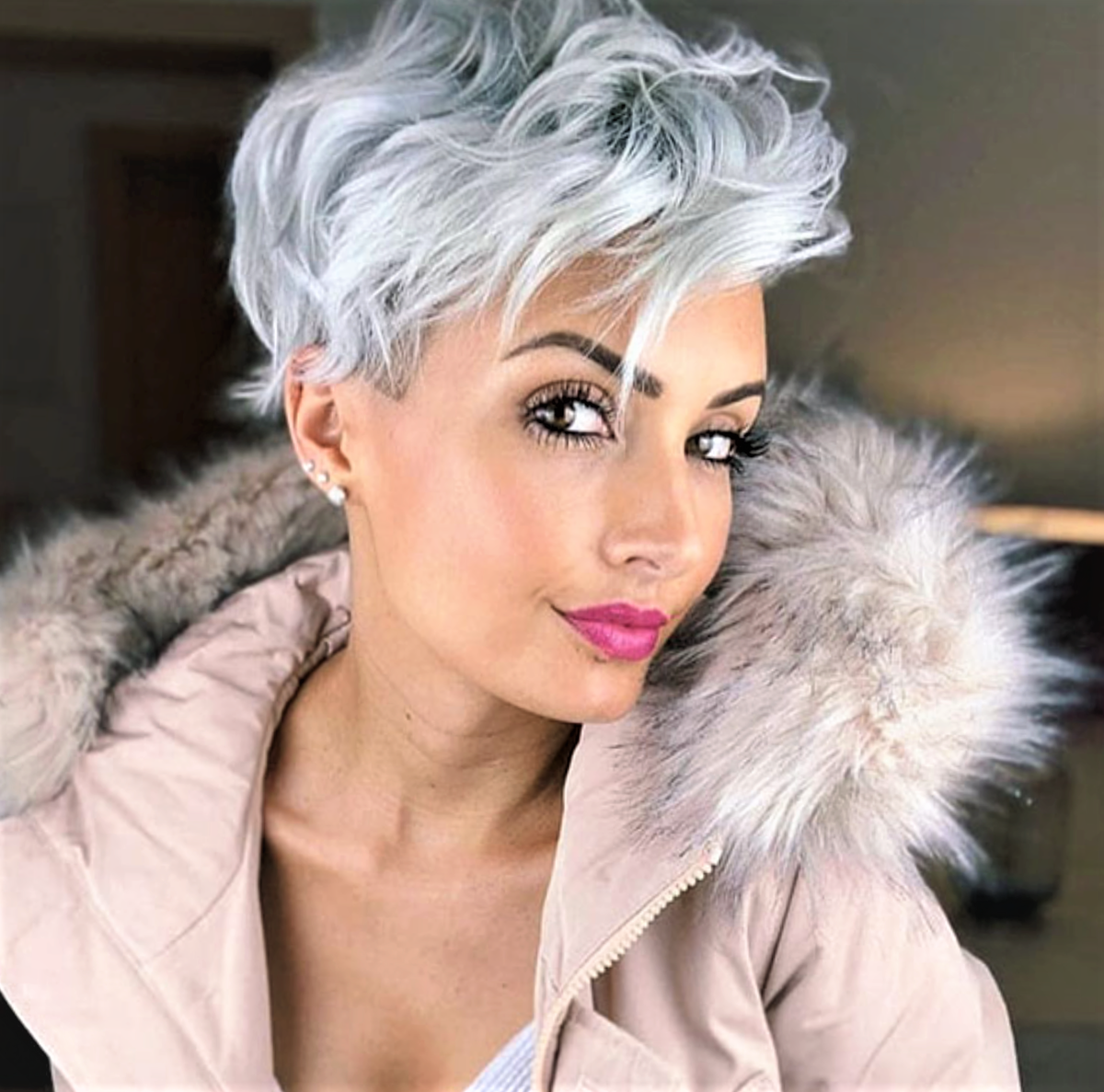Gray hair (серебристые оттенки волос)
