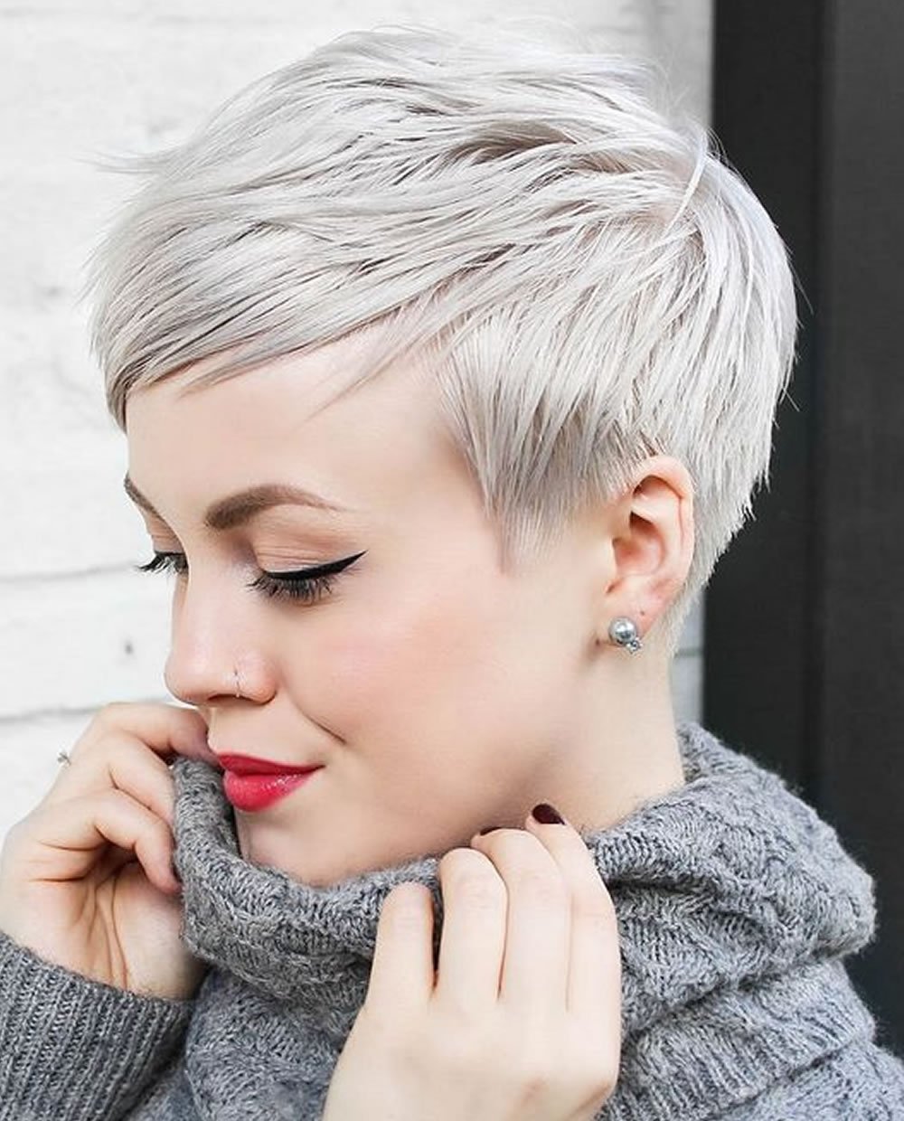 Стрижка ("Pixie", "Undercut")