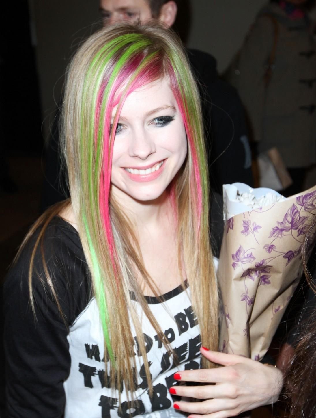Avril Lavigne зеленые волосы