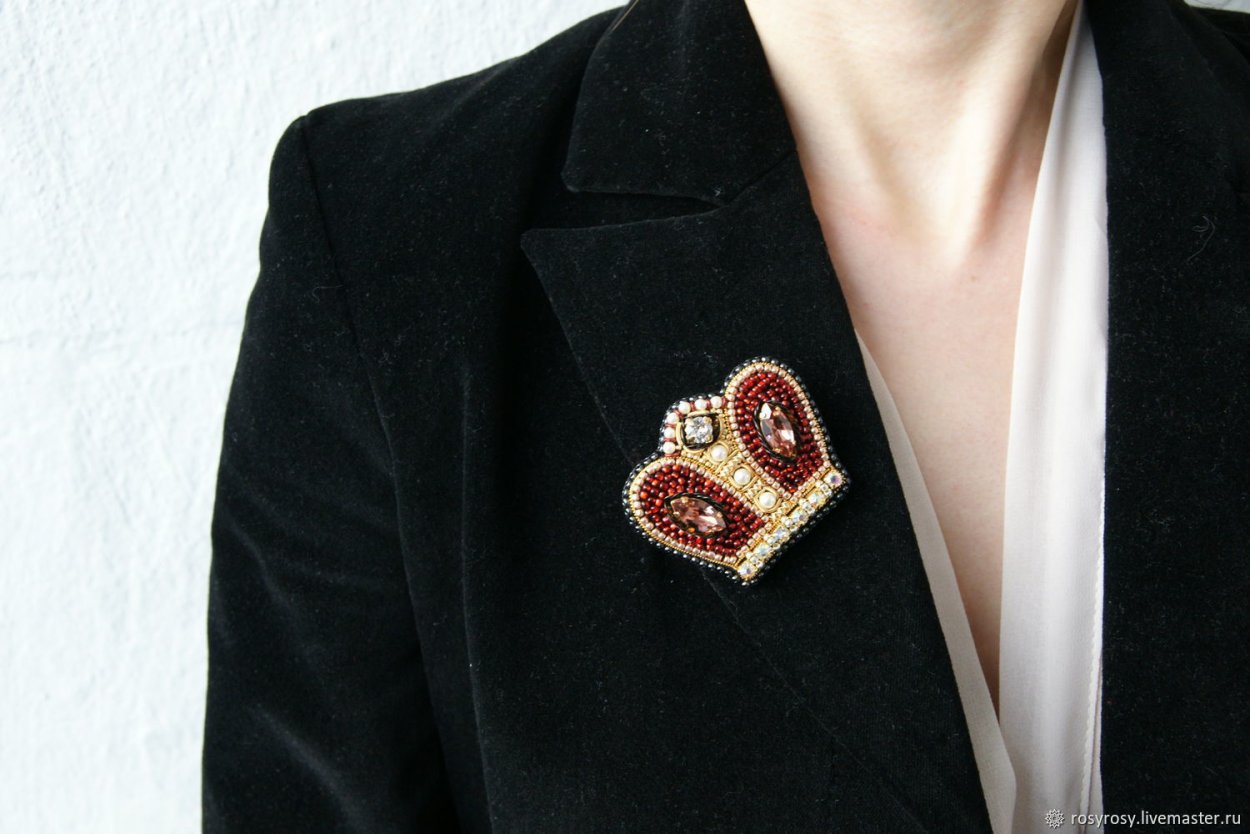 Брошь корона бисер