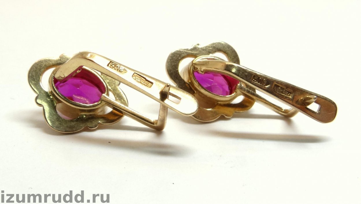 Золотые серьги с корундом 585 пробы