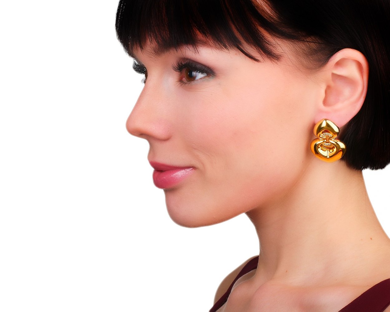 Bvlgari b Zero серьги на ушах
