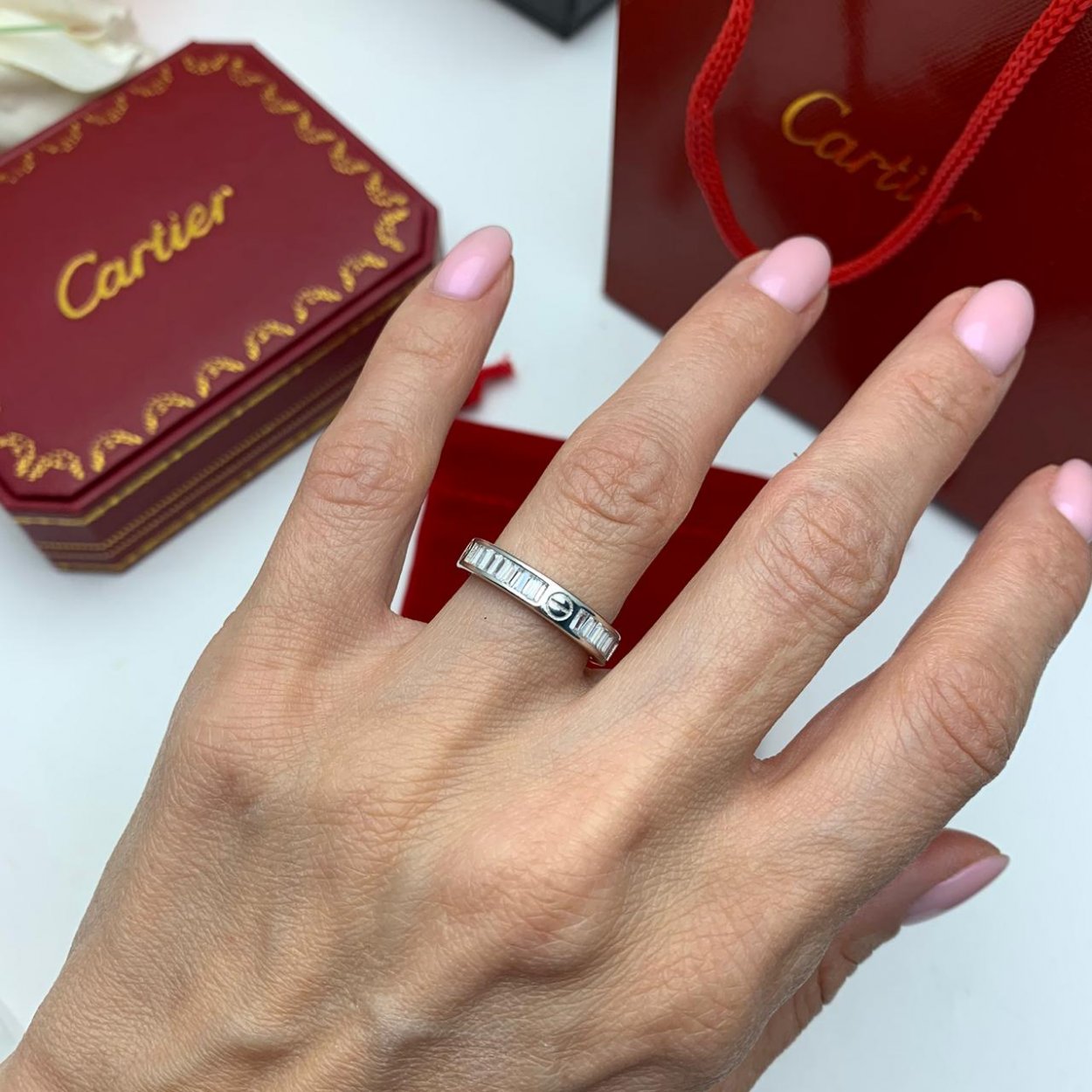Cartier кольцо CRD 182
