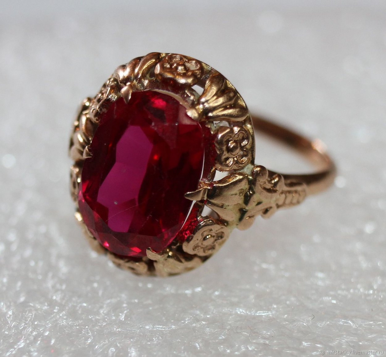 Советские золотые кольца с рубином