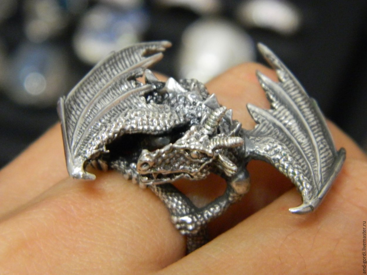 Кольцо дракон rrmt262